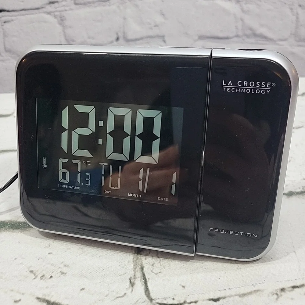 La Crosse Technology Projection Alarm Clock Digital Texted Works